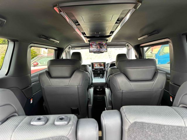 TOYOTA ALPHARD HYBRID 2024 Image 31