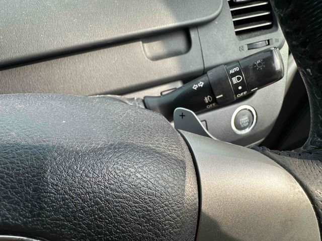 TOYOTA VOXY 2010 Image 31