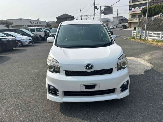 TOYOTA VOXY 2010 Image 31