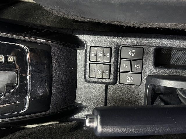 TOYOTA COROLLA FIELDER HYBR 2016 Image 31