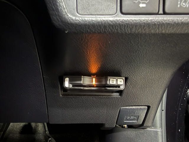 TOYOTA COROLLA FIELDER HYBR 2016 Image 31