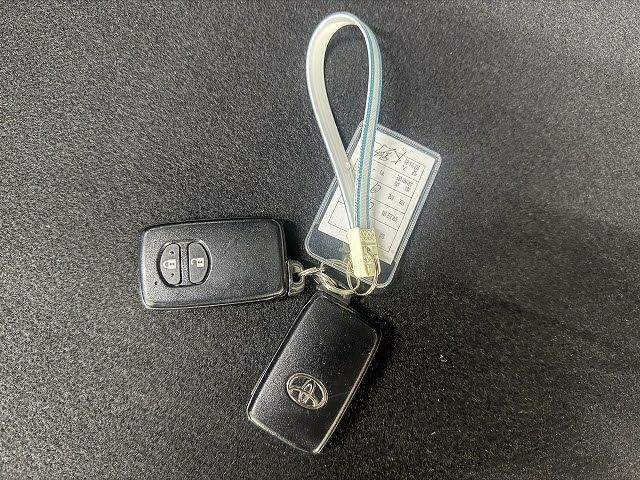 TOYOTA COROLLA FIELDER HYBR 2016 Image 31