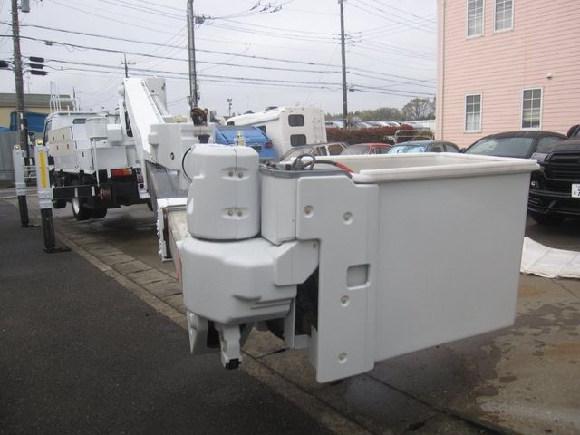 ISUZU ELF 2014 Image 31