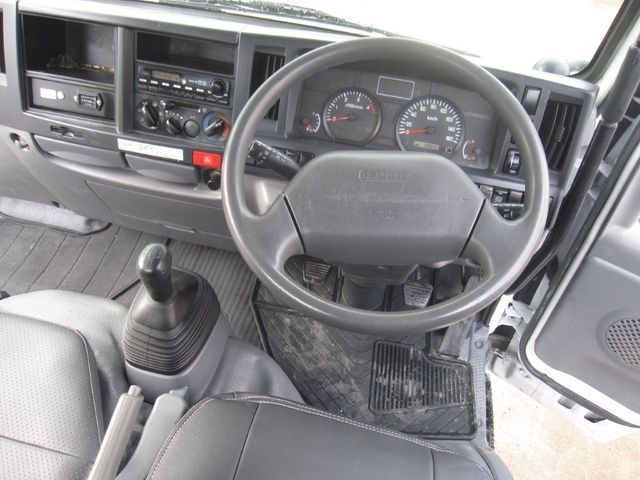 ISUZU ELF 2014 Image 31