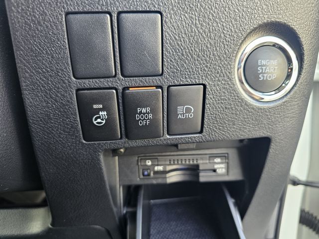 TOYOTA ALPHARD 2017 Image 31