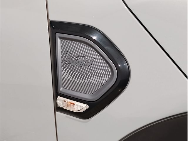 BMW MINI COOPER D CROSSO 2023 Image 31