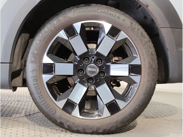 BMW MINI COOPER D CROSSO 2023 Image 31