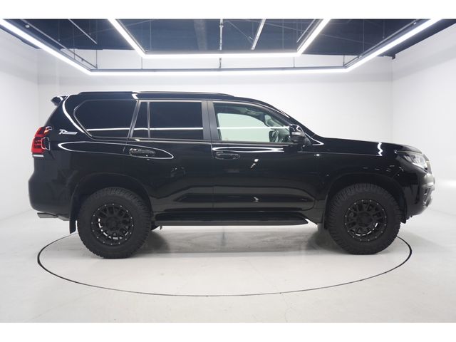TOYOTA LANDCRUISER PRADO 2022 Image 31