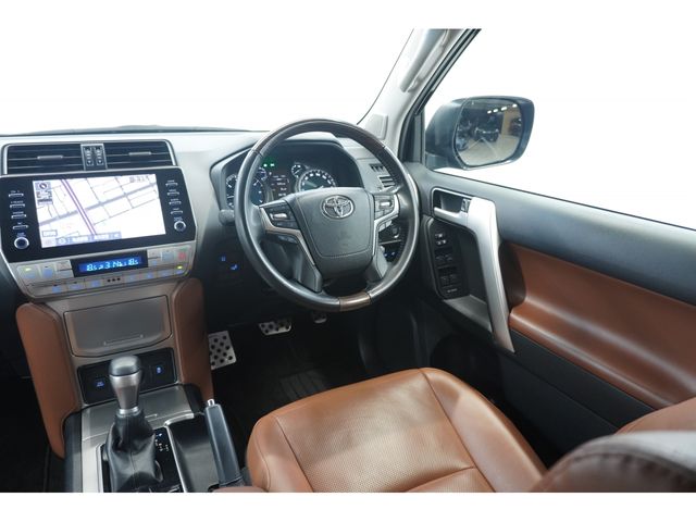TOYOTA LANDCRUISER PRADO 2022 Image 31