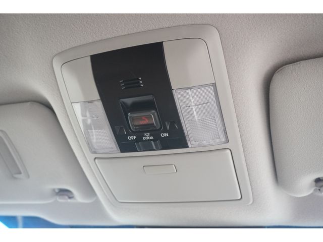 TOYOTA LANDCRUISER PRADO 2022 Image 31