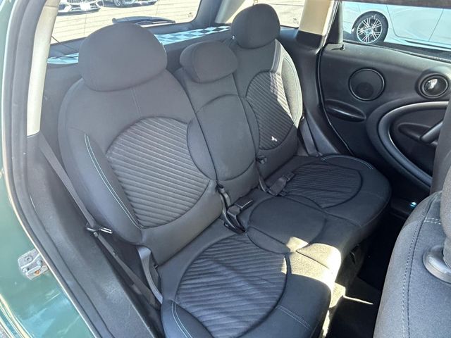 BMW MINI COOPER CROSSOVE 2011 Image 31