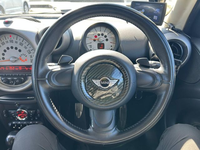 BMW MINI COOPER CROSSOVE 2011 Image 31