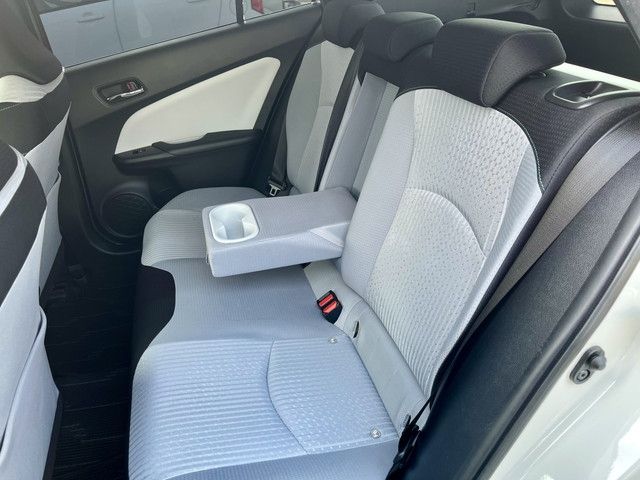 TOYOTA PRIUS 2017 Image 31