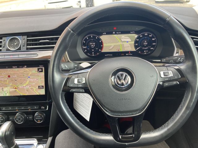 VOLKSWAGEN PASSAT SE 2019 Image 31
