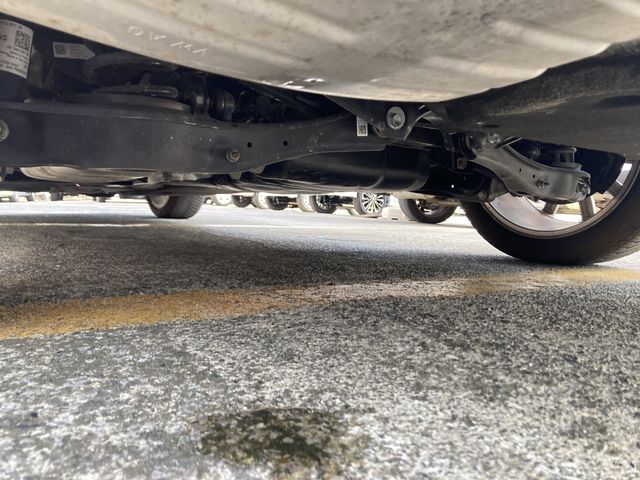 VOLKSWAGEN PASSAT SE 2019 Image 31