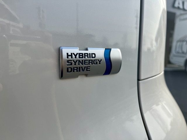 TOYOTA SIENTA HYBRID 2023 Image 31