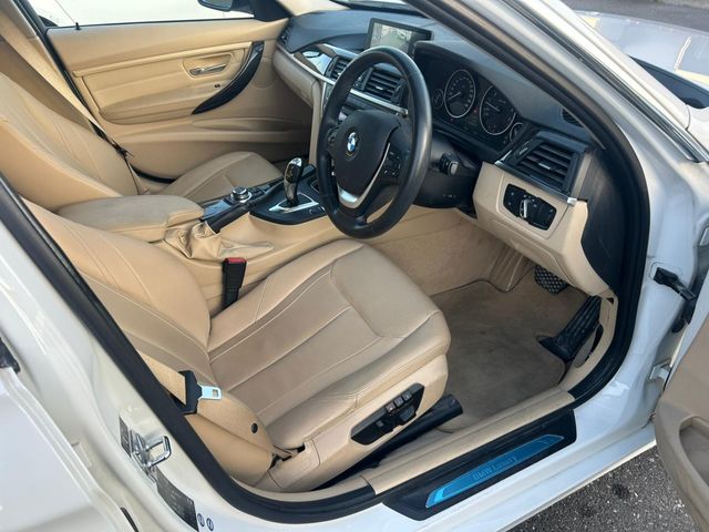 BMW 3SERIES SEDAN 2012 Image 31