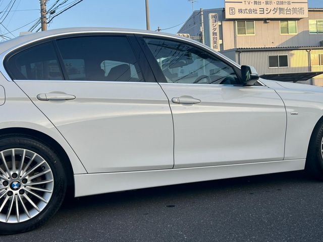 BMW 3SERIES SEDAN 2012 Image 31