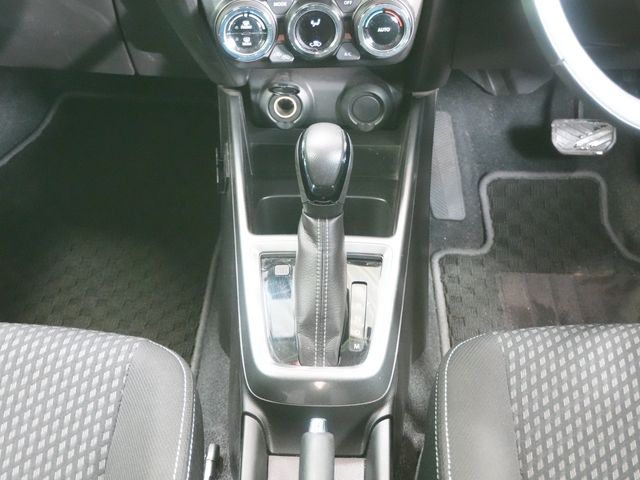 SUZUKI SWIFT 2018 Image 31