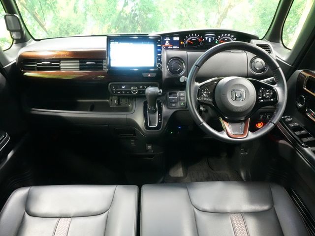 HONDA N BOX CUSTOM 2022 Image 31