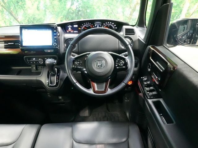 HONDA N BOX CUSTOM 2022 Image 31