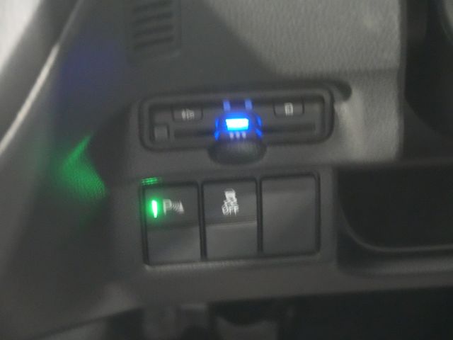 HONDA N BOX CUSTOM 2022 Image 31