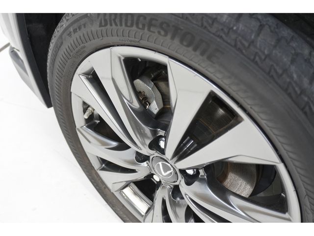 TOYOTA LEXUS UX250H 2021 Image 31