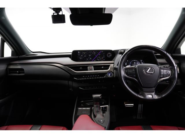 TOYOTA LEXUS UX250H 2021 Image 31