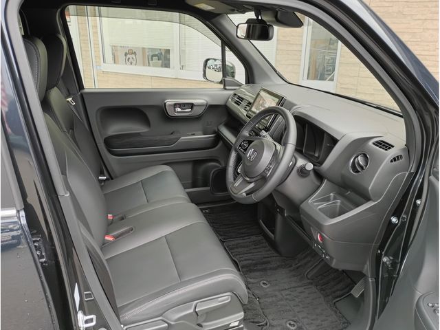 HONDA N-WGN CUSTOM 2025 Image 31