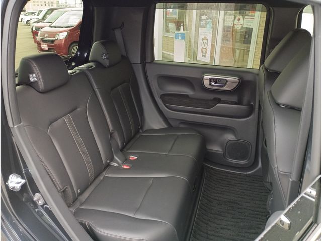 HONDA N-WGN CUSTOM 2025 Image 31