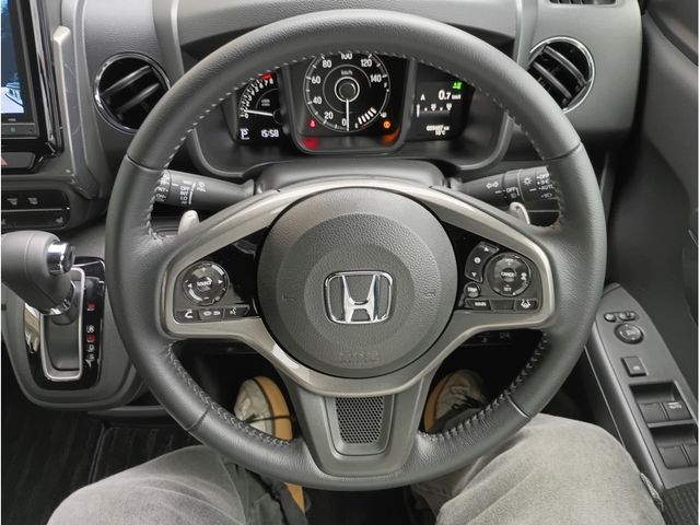 HONDA N-WGN CUSTOM 2025 Image 31