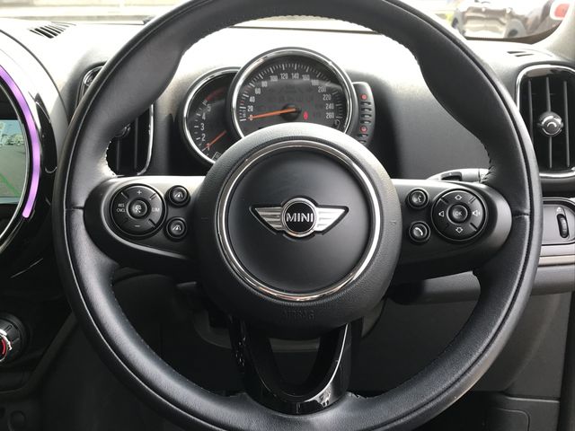 BMW MINI COOPER D CR 2017 Image 31