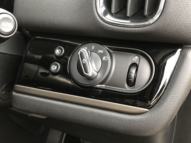 BMW MINI COOPER D CR 2017 Image 31