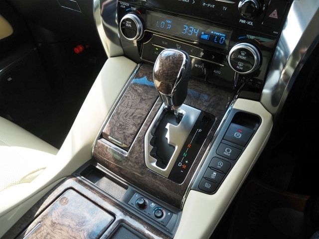 TOYOTA ALPHARD 2019 Image 31