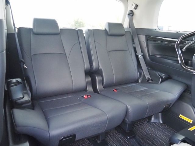 TOYOTA ALPHARD HYBRID 4WD 2021 Image 31