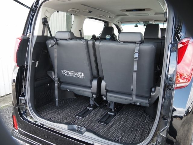 TOYOTA ALPHARD HYBRID 4WD 2021 Image 31