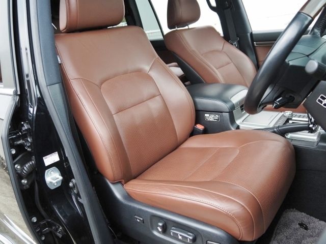 TOYOTA LANDCRUISER WAGON 2018 Image 31