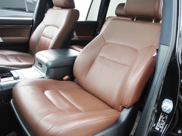 TOYOTA LANDCRUISER WAGON 2018 Image 31