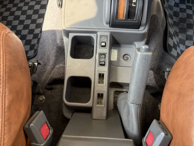 TOYOTA LANDCRUISER PRADO 1992 Image 31