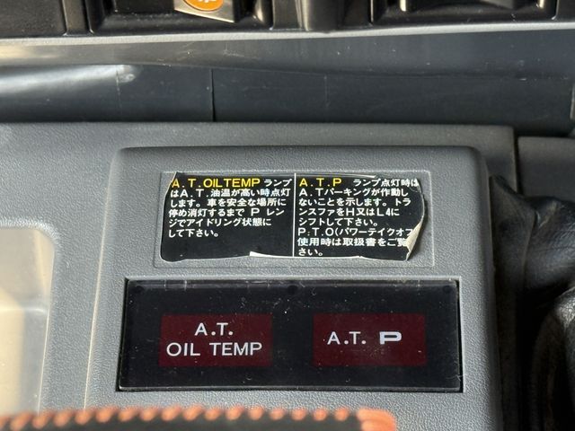 TOYOTA LANDCRUISER PRADO 1992 Image 31