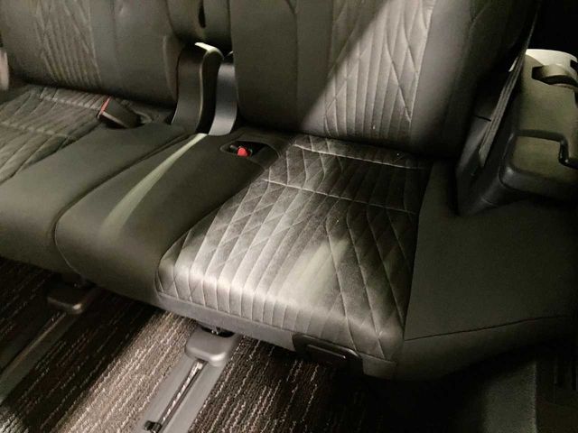 TOYOTA ALPHARD HYBRID 4WD 2025 Image 31