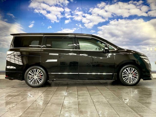 NISSAN ELGRAND  4WD 2019 Image 31