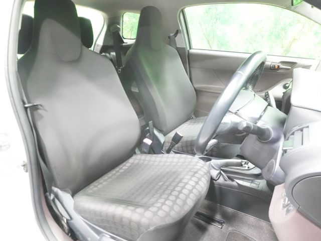 TOYOTA IQ 2009 Image 31