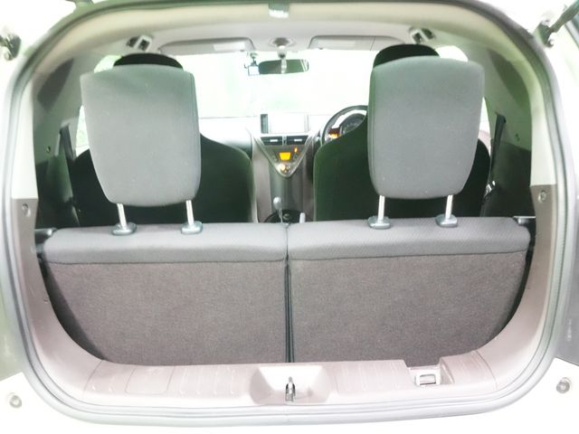 TOYOTA IQ 2009 Image 31