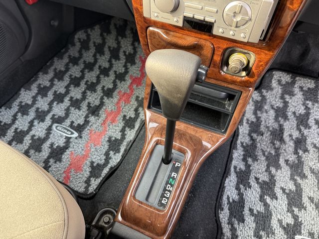 DAIHATSU MIRA GINO 2002 Image 31