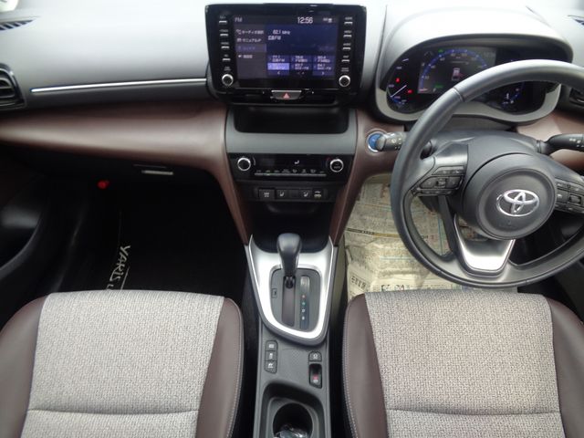 TOYOTA YARIS CROSS HYBRID 2021 Image 31