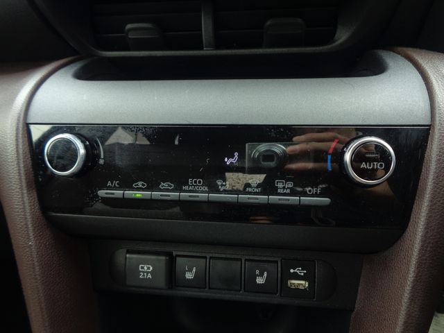 TOYOTA YARIS CROSS HYBRID 2021 Image 31