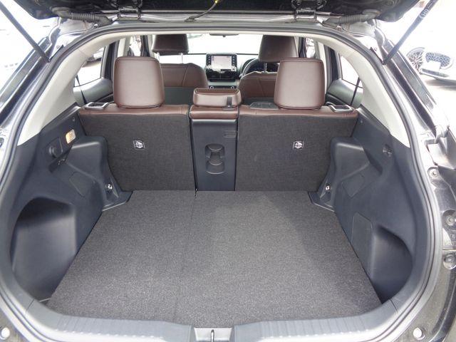 TOYOTA YARIS CROSS HYBRID 2021 Image 31