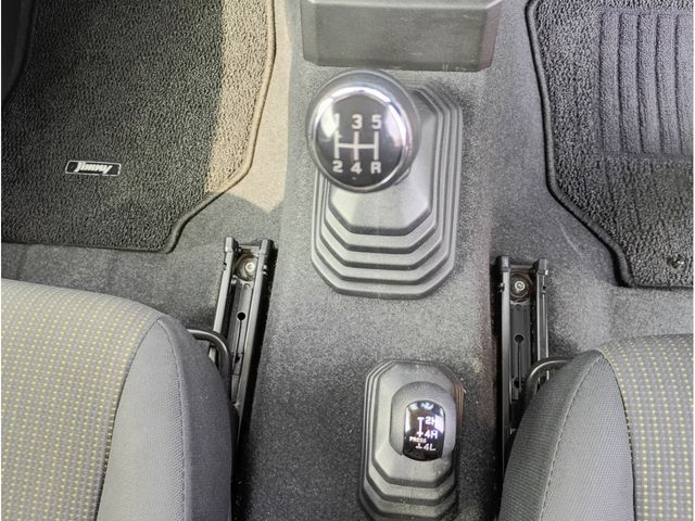 SUZUKI JIMNY 4WD 2021 Image 31