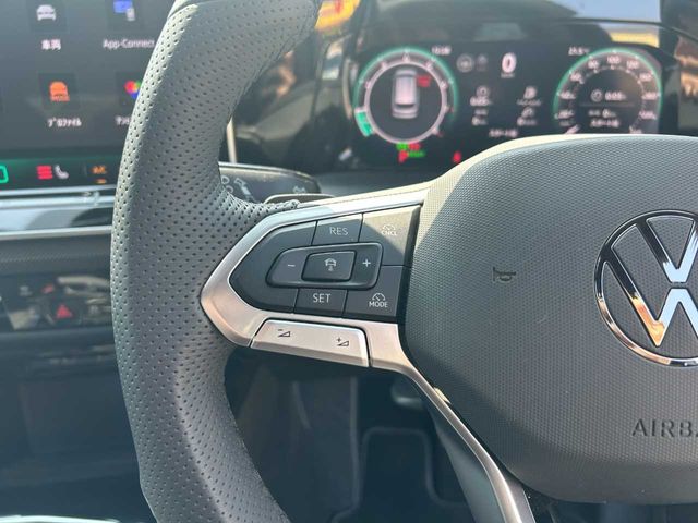 VOLKSWAGEN GOLF VARI 2025 Image 31